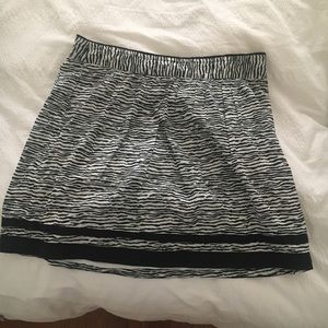 Loft size 8 zebra skirt